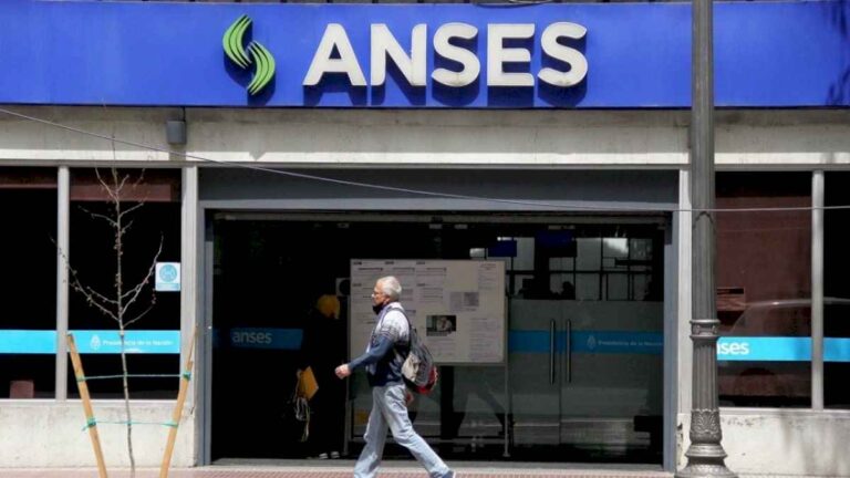 anses:-quienes-cobran-sus-haberes-este-lunes-16-de-septiembre
