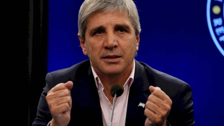 luis-caputo-apunto-contra-gobernadores-e-intendentes-peronistas:-«resabios-de-la-vieja-politica»