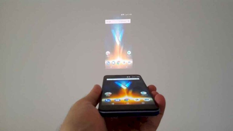 estos-son-los-celulares-que-te-permiten-proyectar-la-pantalla-en-la-pared