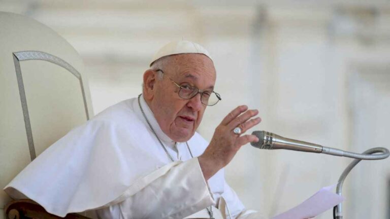 guillermo-francos-fulmino-al-papa-francisco-por-cuestionar-al-gobierno