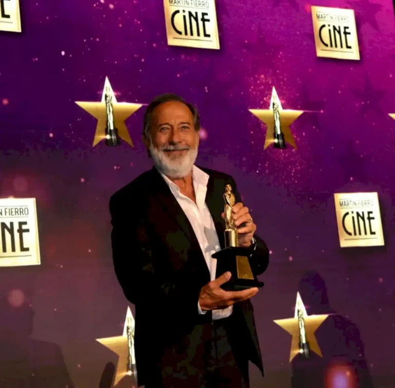 guillermo-francella-se-llevo-el-martin-fierro-de-oro:-hermosa-noche,-verdad?