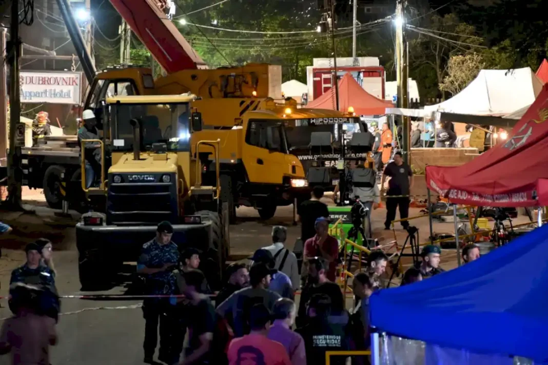 es-de-una-mujer-el-cuerpo-hallado-entre-los-escombros-en-villa-gesell