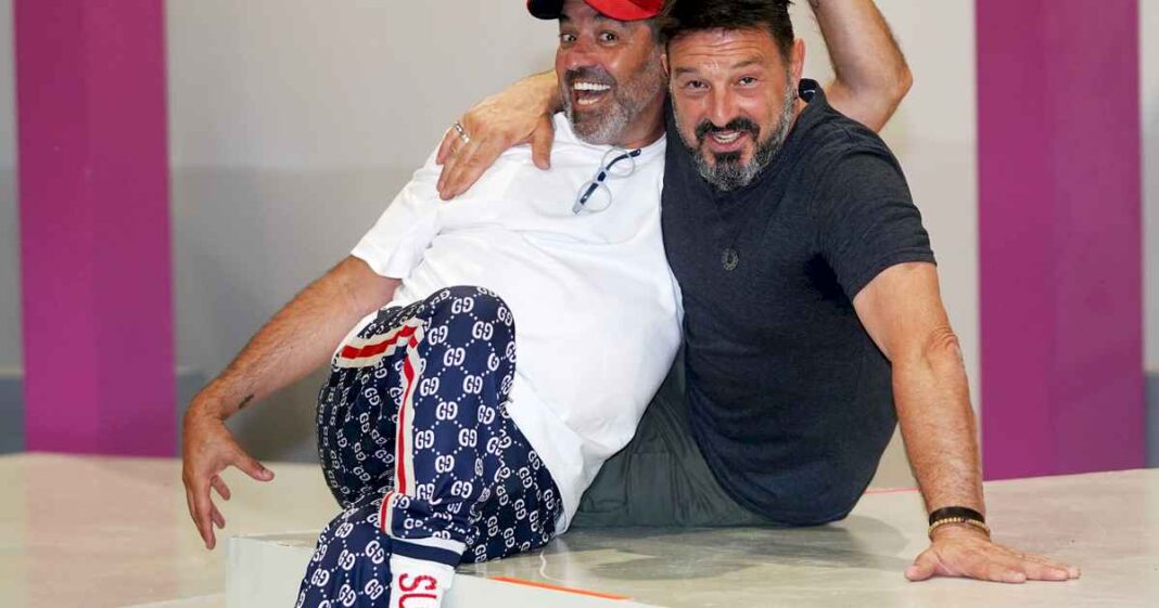damian-de-santo-y-mariano-iudica:-la-dupla-del-humor-menos-pensada-que-transformo-la-competencia-de-bake-off-famosos