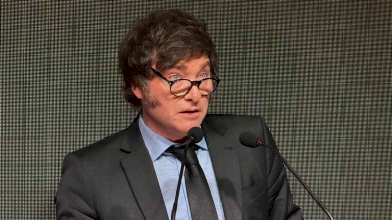 javier-milei-le-da-la-derecha-a-sturzenegger-y-guino-a-elon-musk
