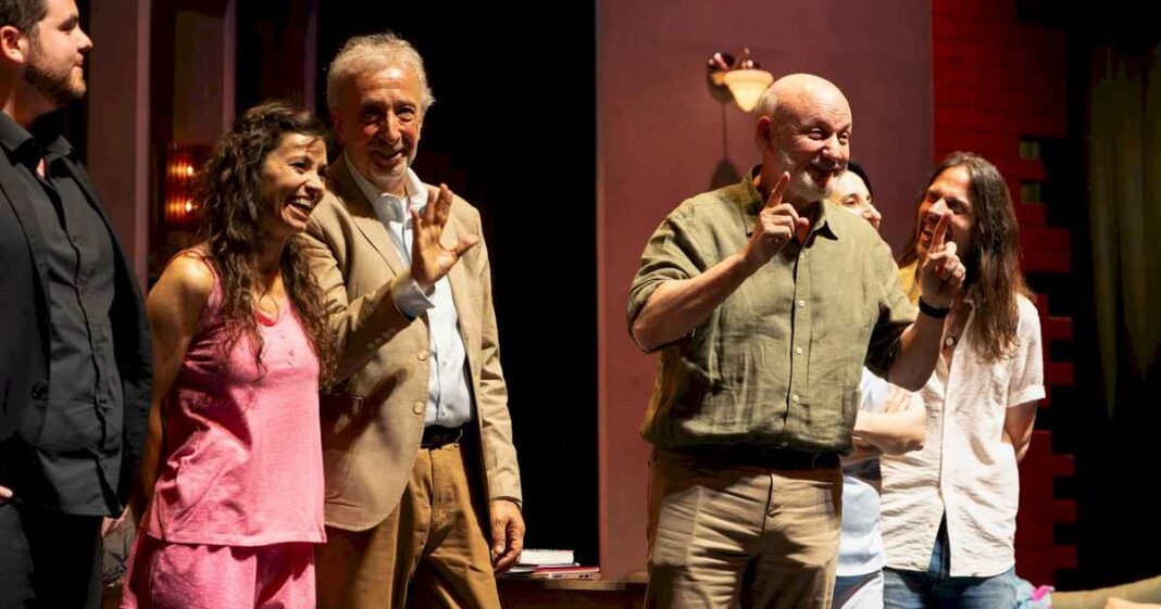 campanella-y-su-nueva-obra-de-teatro:-el-maestro-del-costumbrismo-volvio-con-artilleria-pesada