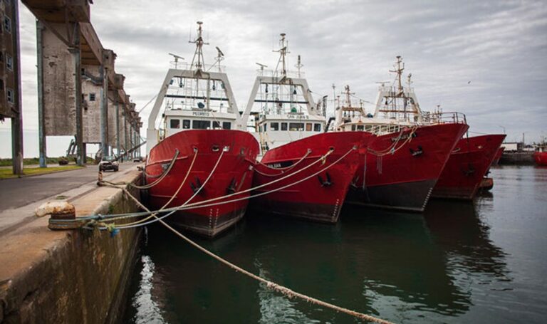 Con un provocativo comunicado, un empresario anunció adelantos por $ 2.000.000 para sus empleados