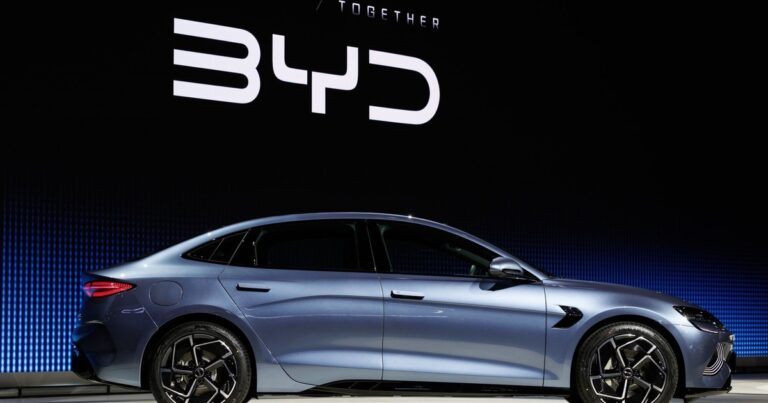 Autos chinos, un desembarco cauteloso: muchas marcas pero todavía poco volumen