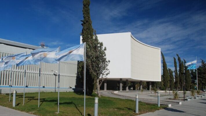 Esta semana sería tratado el proyecto para crear la Empresa Provincial de Energía