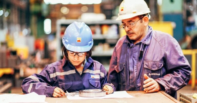 Costo laboral: pese a que subió en dólares, es el más bajo en 15 años