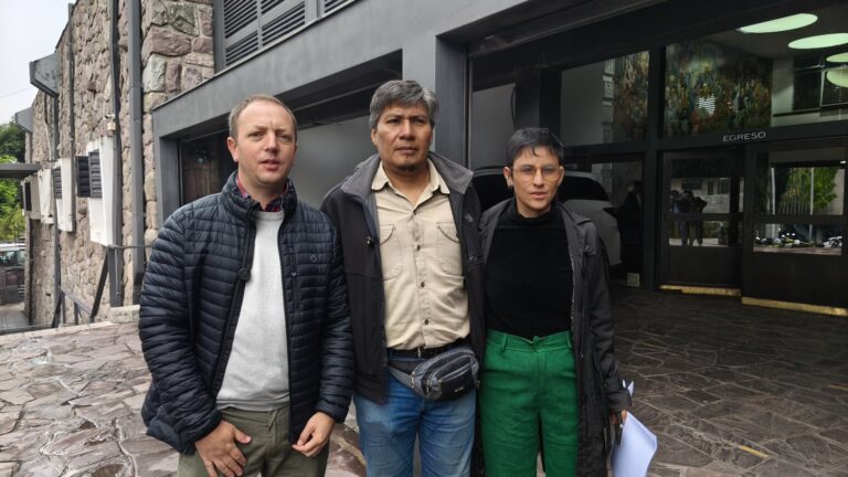 Diputados de la izquierda exigen que la legislatura funcione