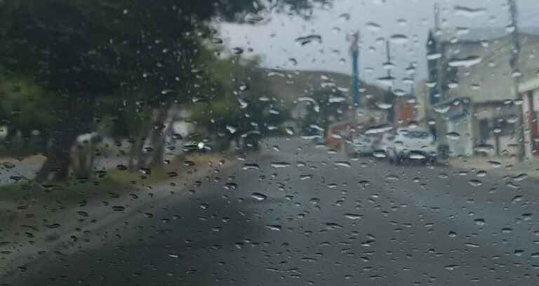 Viernes en Comodoro bajo alerta amarilla por fuertes vientos y  lluvias intensas