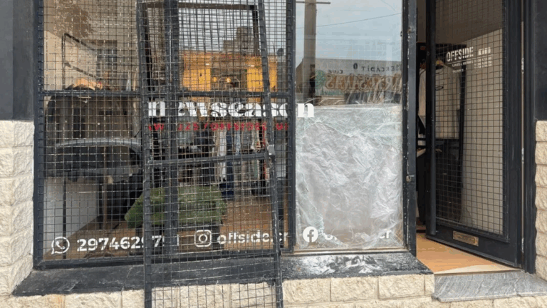 Roban más de $2 millones en mercadería de local de ropa