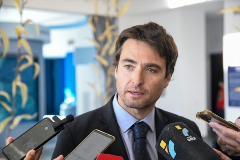 Arbeletche, sobre el conflicto pesquero: «Ya se perdieron más de 200 millones de dólares»