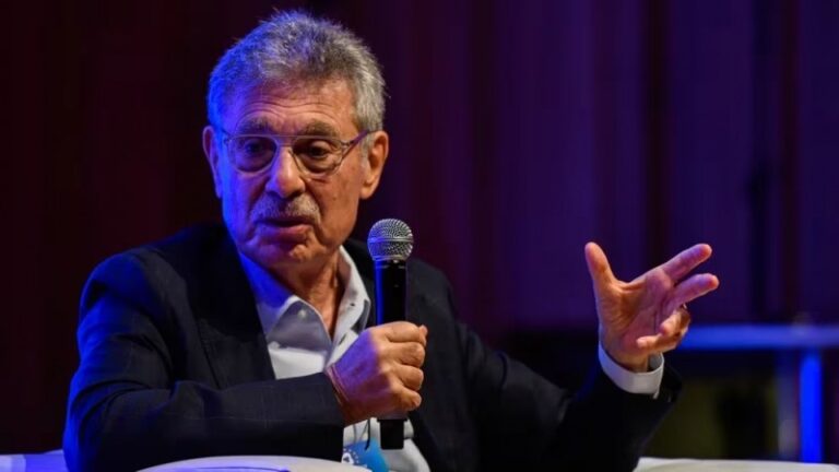 Sturzenegger desregula la vacuna contra la aftosa, en un golpe a Sigman
