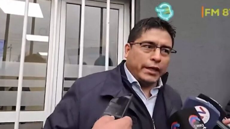 Claudio Vidal redobló la apuesta ante los estatales: Probaron lo que es laburar en el privado?