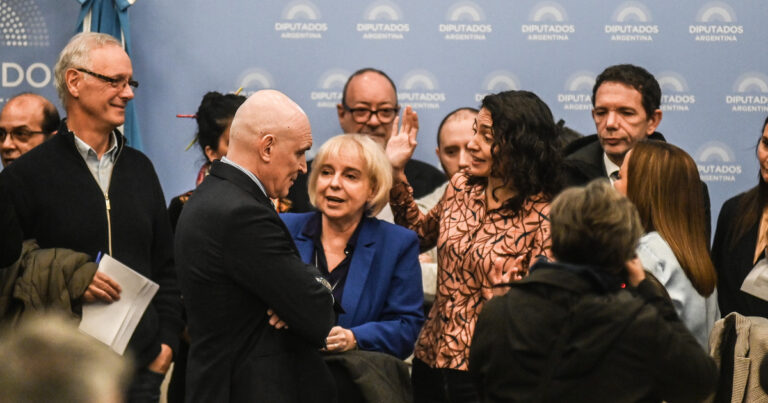 Javier Milei y sus medidas, EN VIVO: intentan abrir en Diputados una comisión investigadora de las muertes por fentanilo contaminado