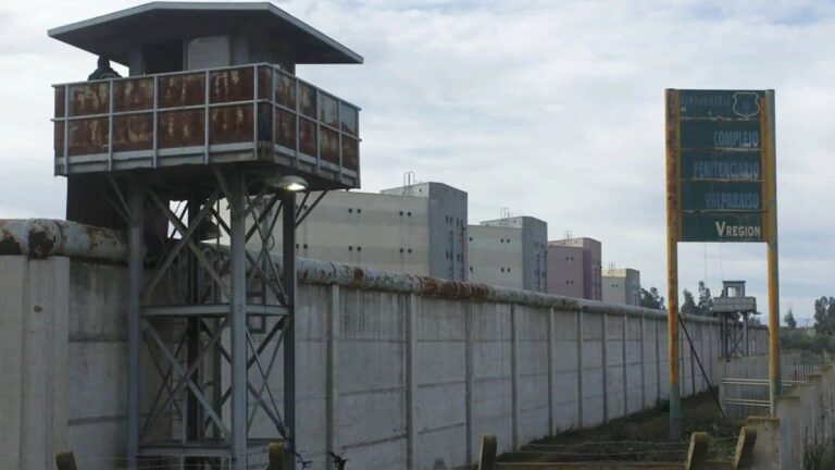 Se fugaron tres presos de alta peligrosidad en Chile y hay alerta en Mendoza