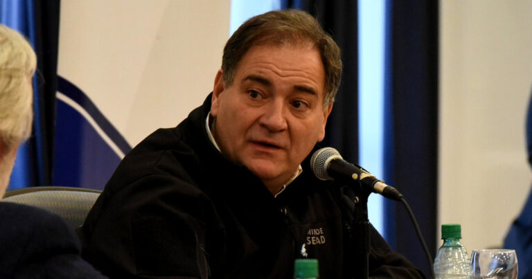 El Gobierno de Kicillof apuntó a la Conmebol por los incidentes en Independiente: «La Policía pidió suspender el partido en el primer tiempo»