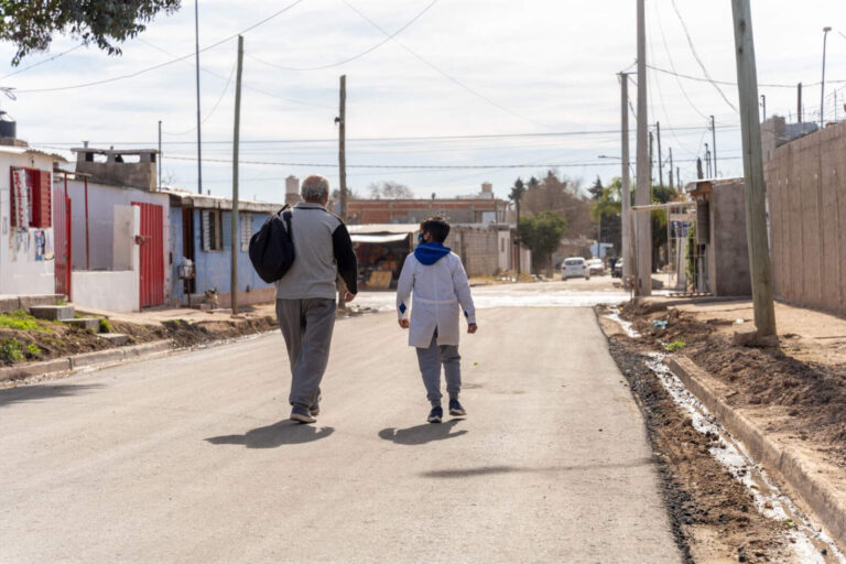 Córdoba: un hombre murió tras recibir quince balazos en Villa Martínez