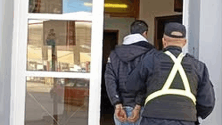 Detienen en pleno centro a un prófugo de Madryn