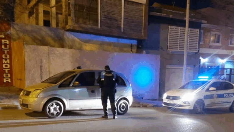 Recuperaron un Chevrolet Meriva robado en el centro