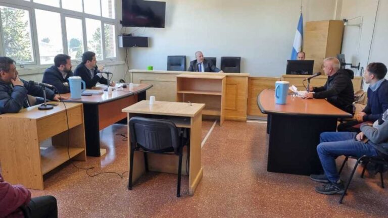 Brutal crimen en Chubut: mató a puñaladas a un hombre durante una juntada y continuará con prisión preventiva