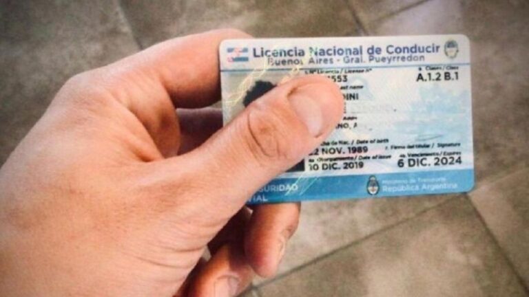 La nueva edad límite para manejar que elimina la licencia de conducir