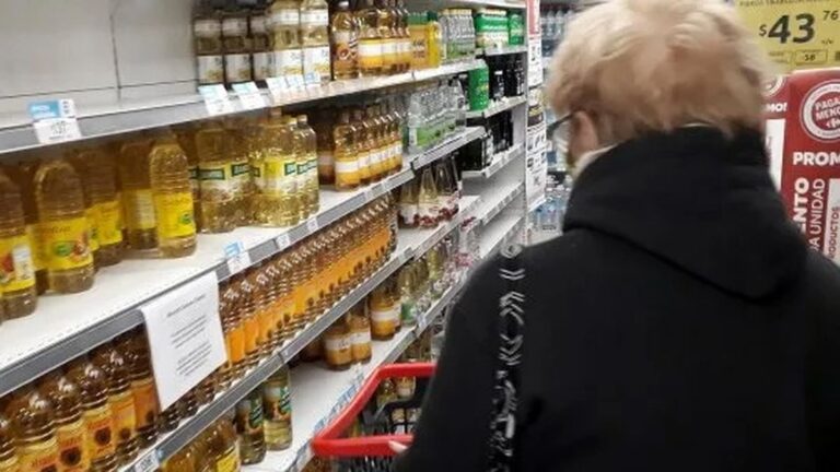 Una familia necesita más $1.5 millón para no ser pobre