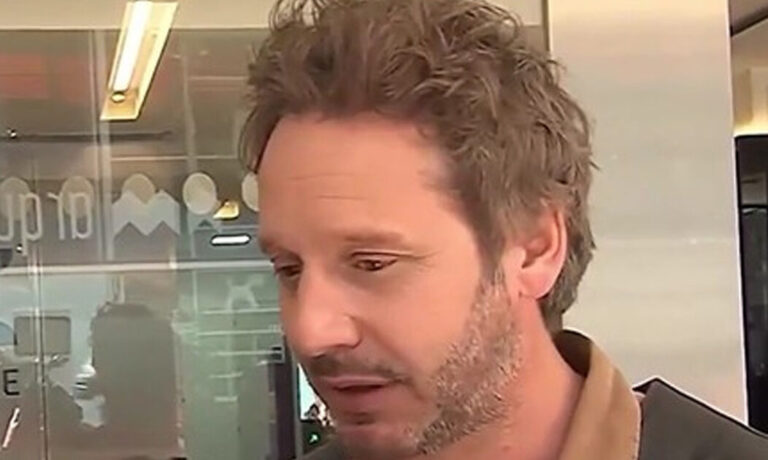 Preocupación por Benjamín Vicuña: su mamá viajó de urgencia desde Chile a Argentina para ayudarlo