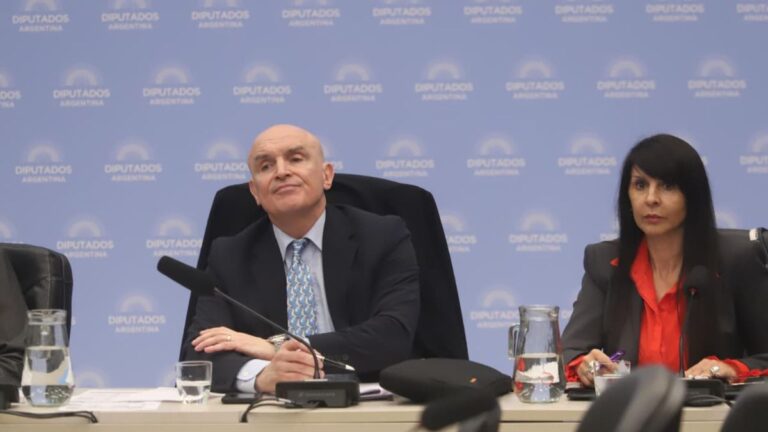 Presupuesto 2026: el debate arrancó marcado por la pulseada por el auxilio financiero de EEUU