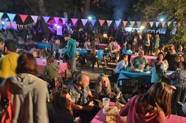 Vuelve el Patio Cervecero al Rincón Cultural de Comodoro: un fin de semana para celebrar la producción local