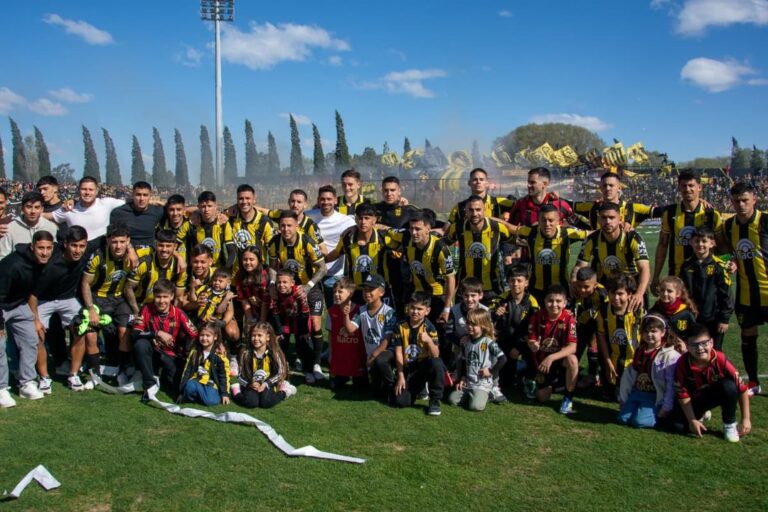 Histórico: Deportivo Madryn ganó y jugará la final por el ascenso a Primera División!
