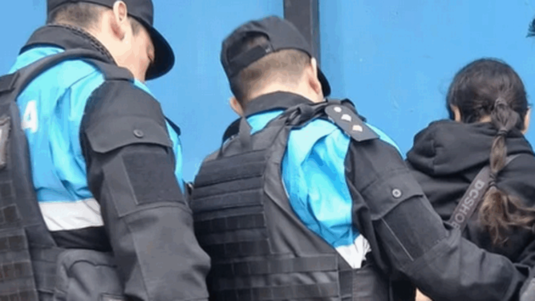 2166827-detuvieron-a-un-hombre-con-pedido-de-captura-en-la-costanera