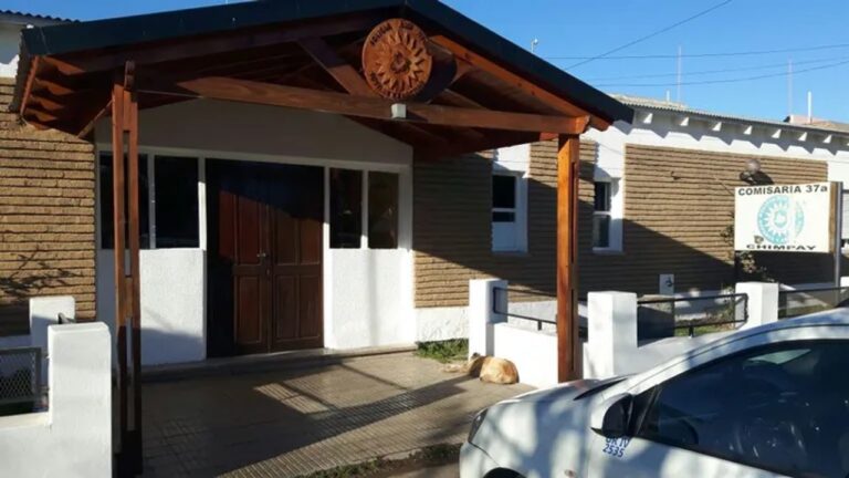 Presunto abigeato en la Patagonia: dos jóvenes fueron detenidos con una vaca faenada