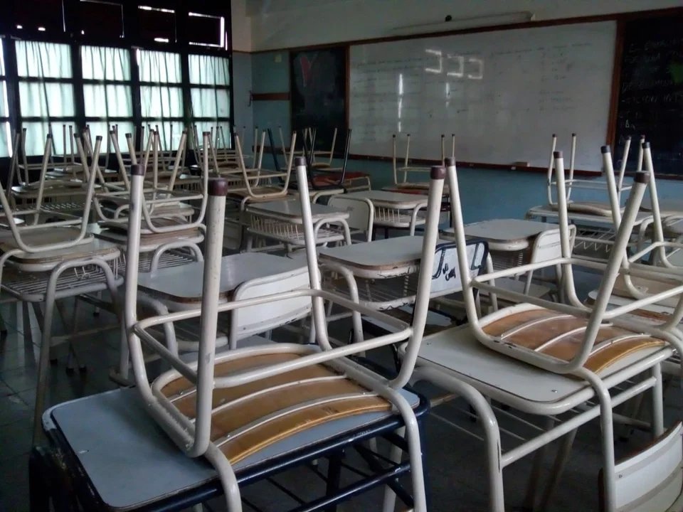 2195733-escuelas-de-comodoro-suspendieron-las-actividades-ante-la-alerta-naranja-por-viento-cuales-son
