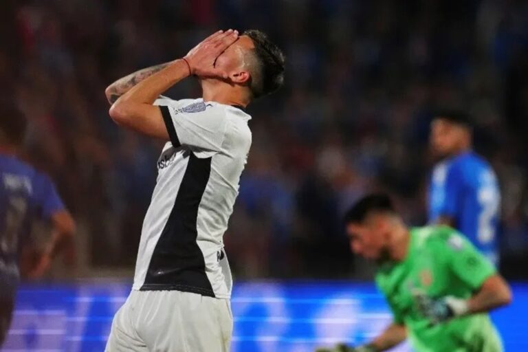 Escándalo en Independiente: un jugador pidió perdón tras viralizarse un video con alcohol, droga y dólares