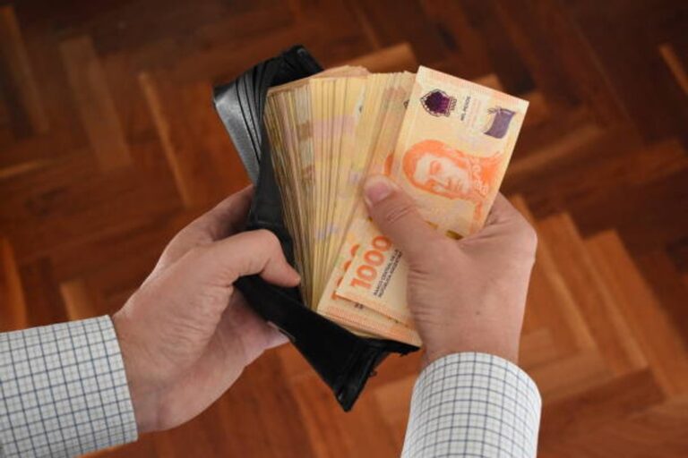 Un grupo de empleados de comercio recibirá un bono extraordinario de $170.000